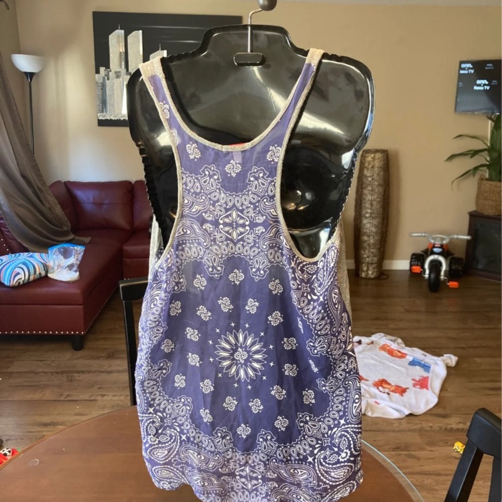 Tank top - Picture 3 of 3